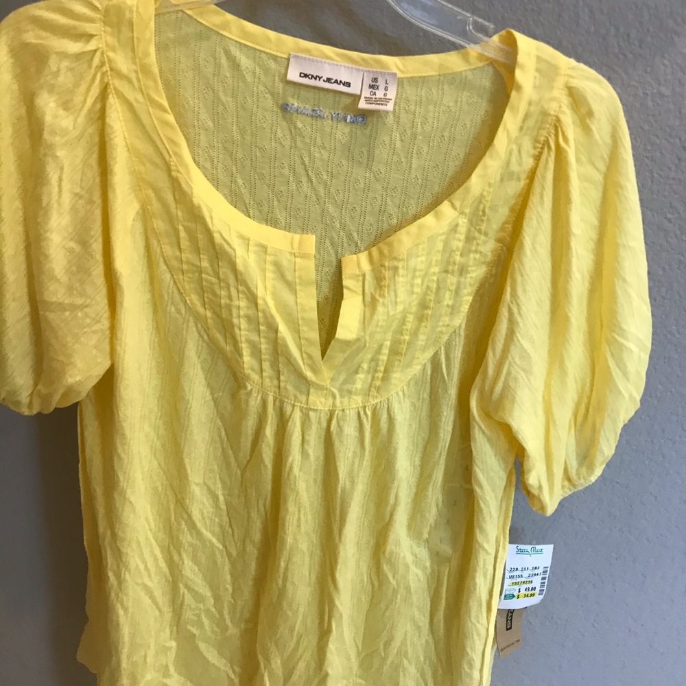 New Cheery DKNY Top Sz L